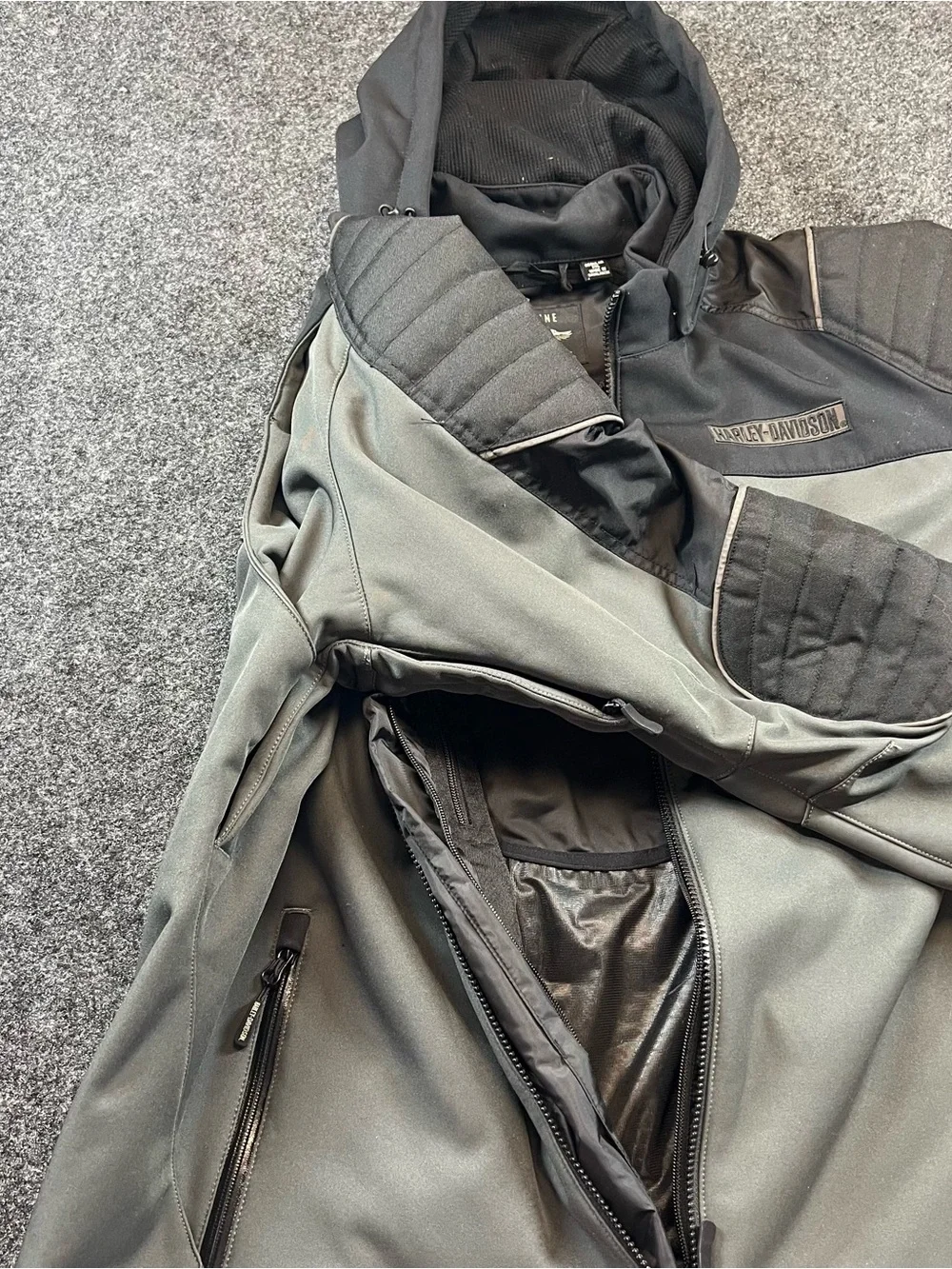 Harley-Davidson Women’s 2XL Hooded Riding Jacket Gray Black Soft Shell Moto - Picture 8 of 12